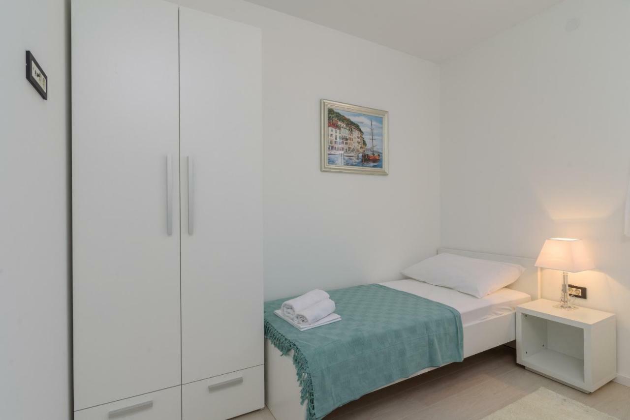 Apartments Villa Dalmatia Trogir Rom bilde