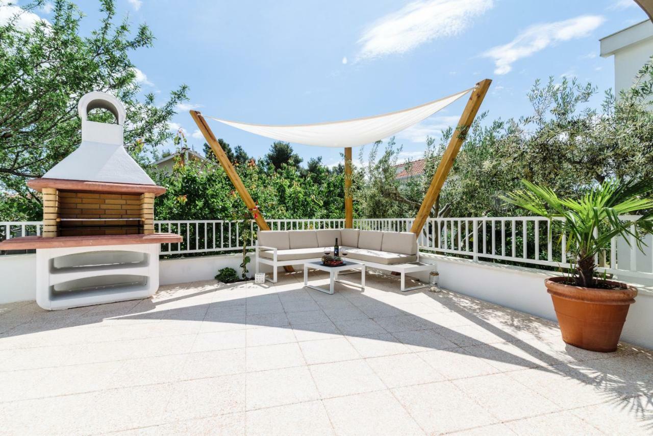 Apartments Villa Dalmatia Trogir Eksteriør bilde